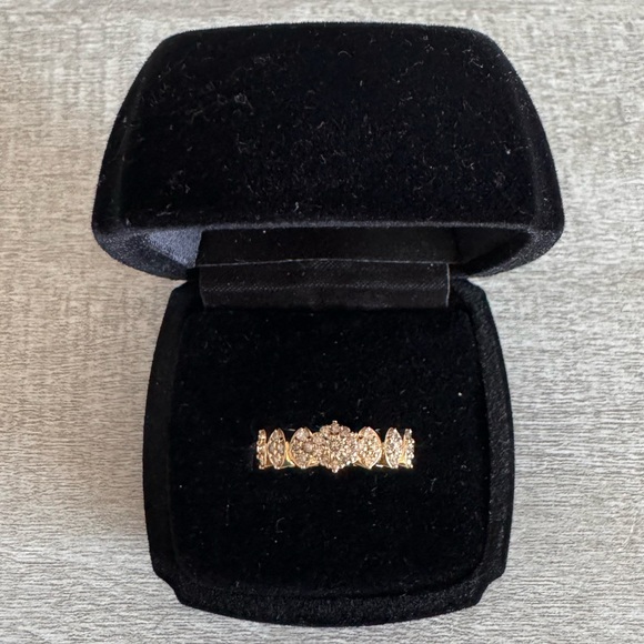 18k Tiara Ring in .500ct Natural Diamonds - Picture 4 of 9